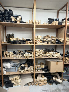 inside sven clogs factory